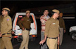 Delhi Police arrests man near Nizamuddin Bridge; 30 semi-automatic pistols, Sten gun found